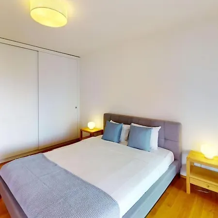 Bright & Contemporary 2-bed, 2-bath In Cds26-d13